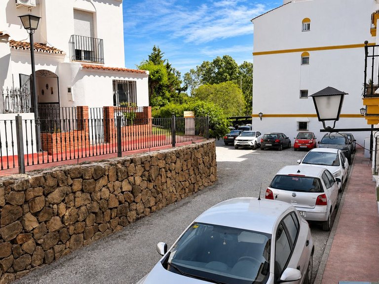 Apartment for Sale in Atalaya, Malaga 21