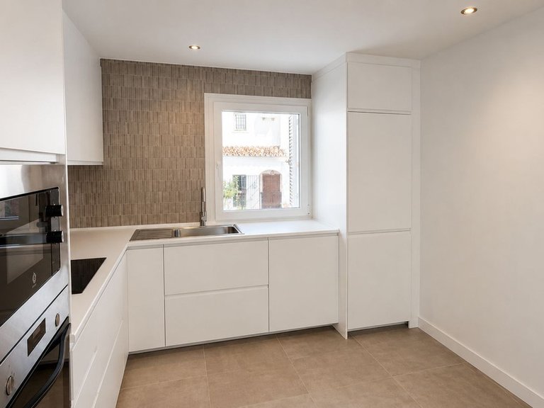 Apartment for Sale in Atalaya, Malaga 3