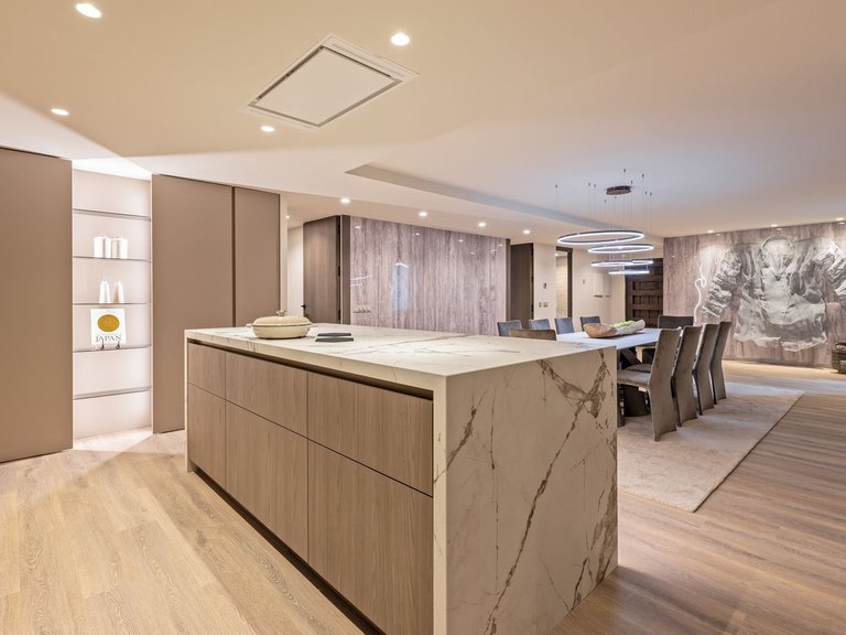 Apartment for Sale in Puerto Banús, Malaga 13