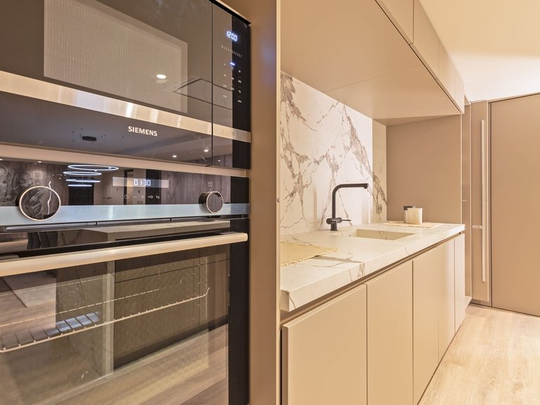 Apartment for Sale in Puerto Banús, Malaga 14