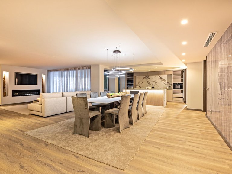 Apartment for Sale in Puerto Banús, Malaga 2