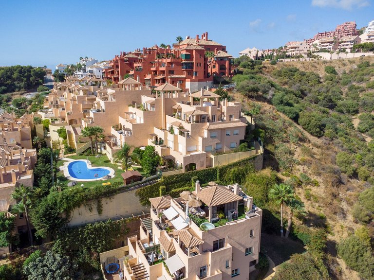 Apartment for Sale in Calahonda, Malaga 5