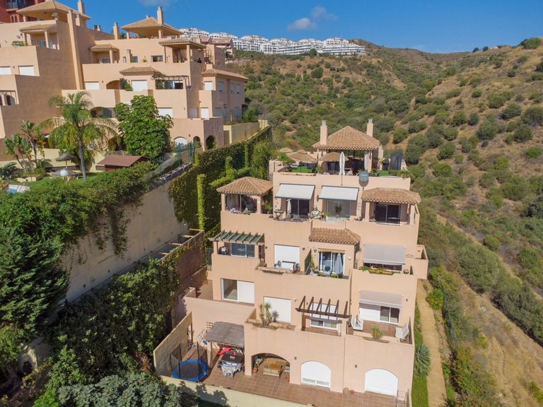 Apartment for Sale in Calahonda, Malaga 8