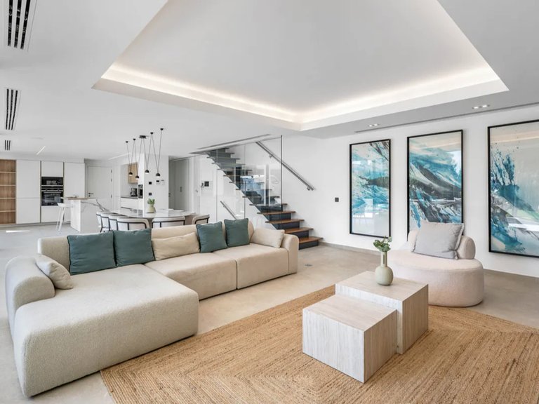 Villa for Sale in Cabopino, Malaga 2