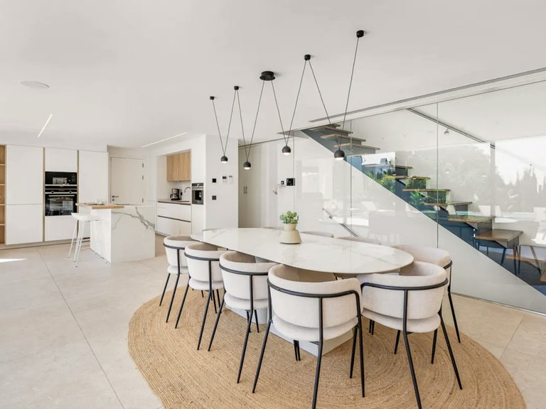 Villa for Sale in Cabopino, Malaga 8