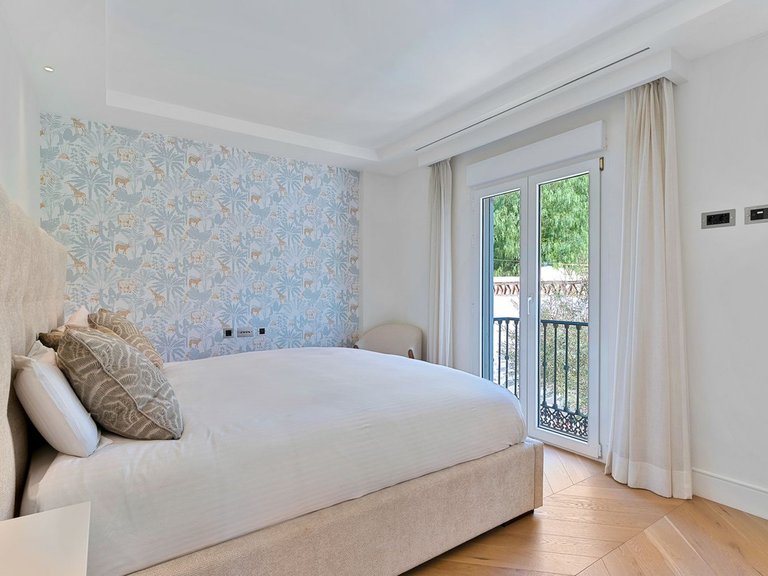 Villa for Sale in Marbella, Malaga 14