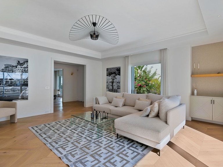Villa for Sale in Marbella, Malaga 22
