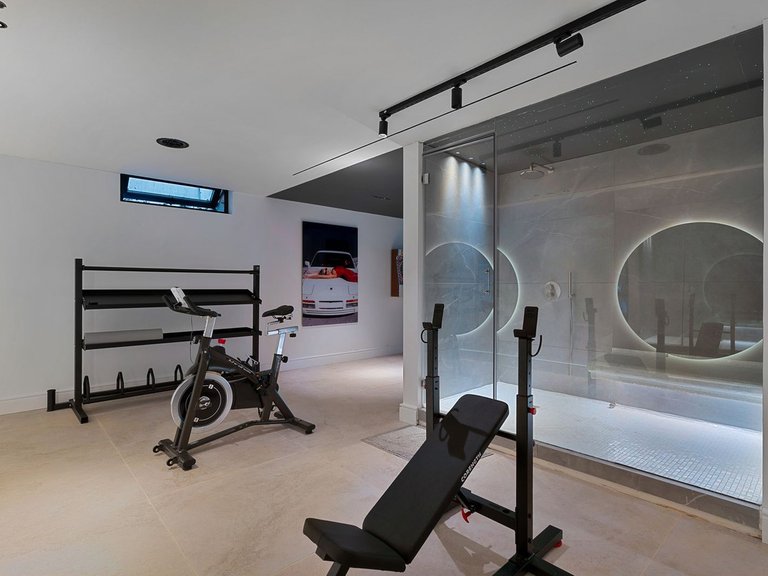 Villa for Sale in Marbella, Malaga 27
