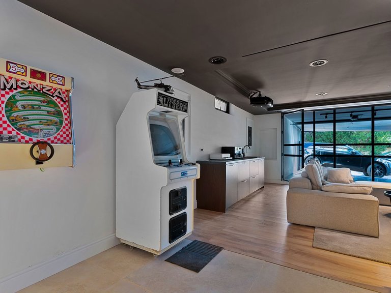 Villa for Sale in Marbella, Malaga 31