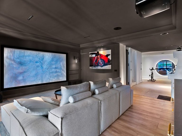 Villa for Sale in Marbella, Malaga 5