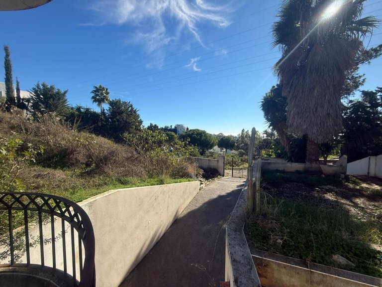 Villa for Sale in Estepona, Malaga 27