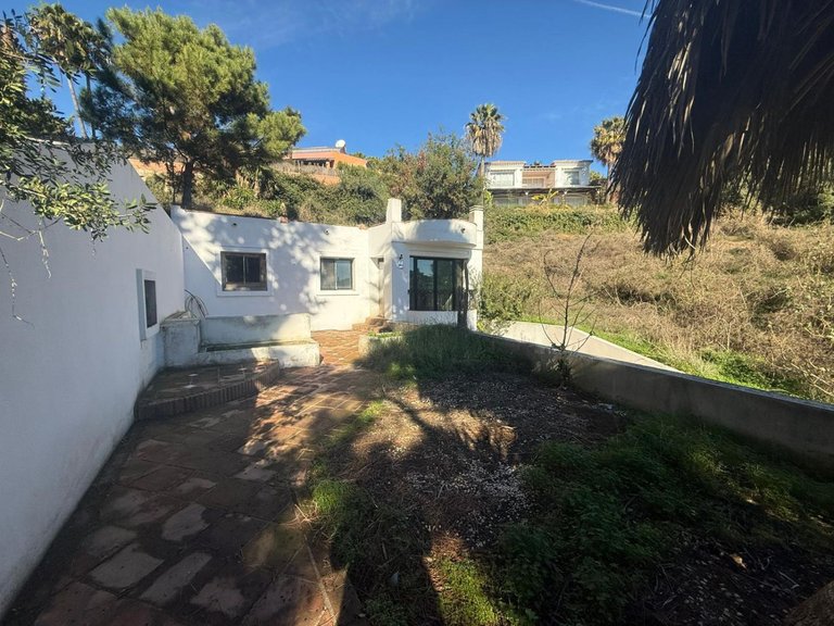 Villa for Sale in Estepona, Malaga 29