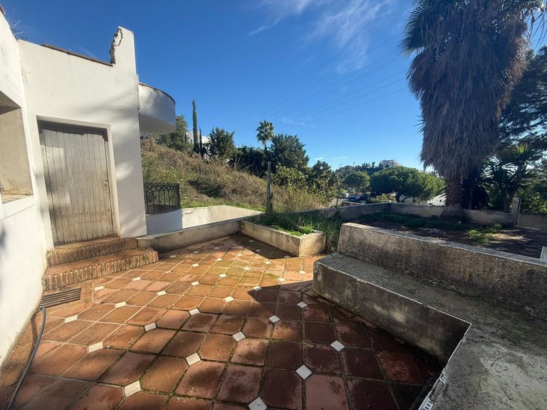 Villa for Sale in Estepona, Malaga 30