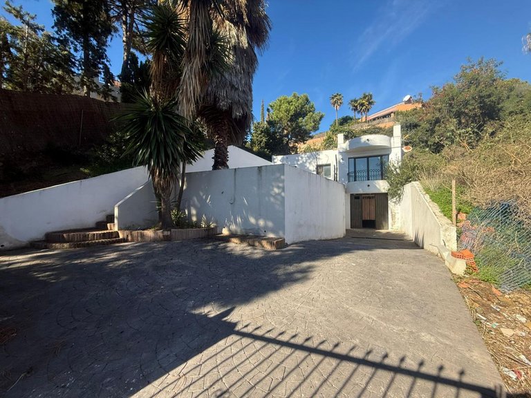 Villa for Sale in Estepona, Malaga 4