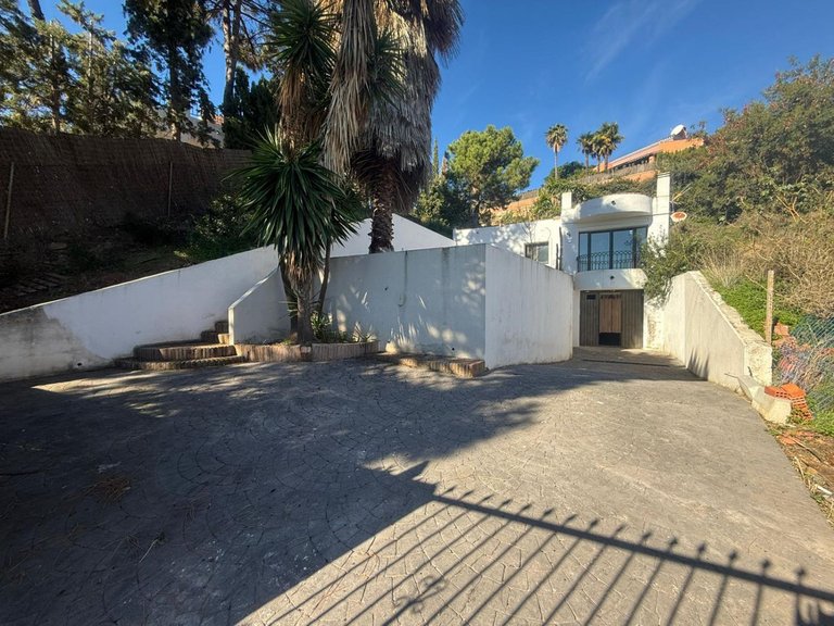 Villa for Sale in Estepona, Malaga 6