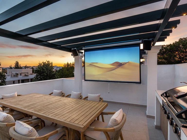 Apartment for Sale in Nueva Andalucía, Malaga 7