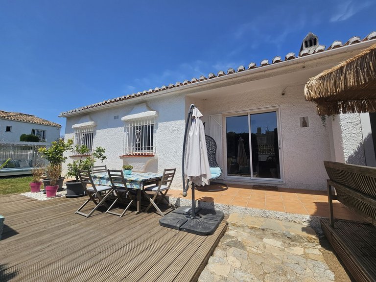 Villa for Sale in Calypso, Malaga 1