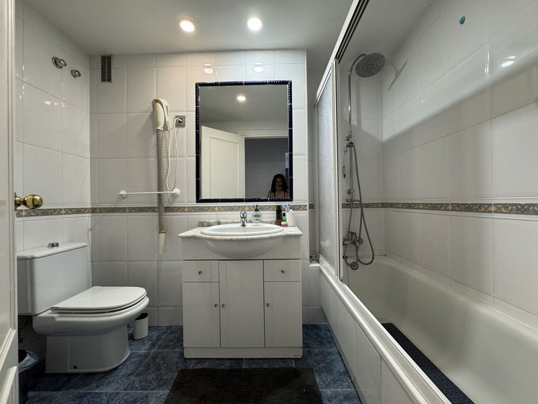 Apartment for Sale in Fuengirola, Malaga 26