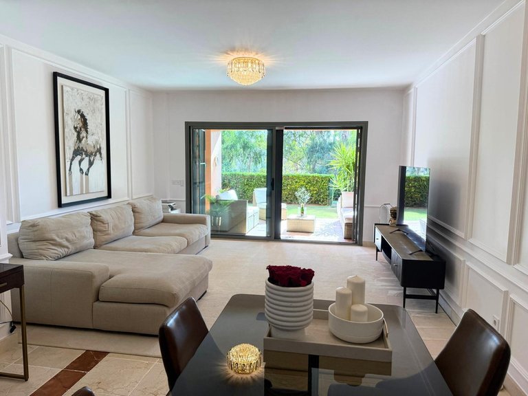 Apartment for Sale in Estepona, Malaga 1