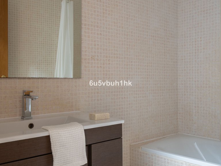 Apartment for Sale in Málaga, Malaga 17
