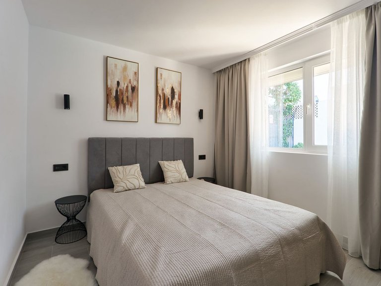 Apartment for Sale in Nueva Andalucía, Malaga 26