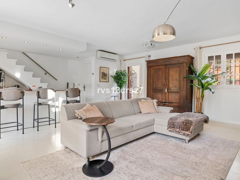 Villa for Sale in Guadalmina Baja, Malaga 3