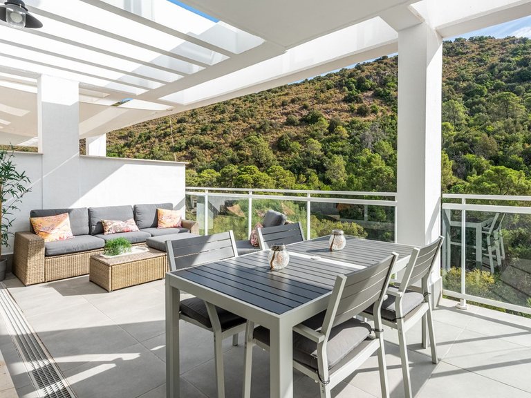 Apartment for Sale in Benahavís, Malaga 1