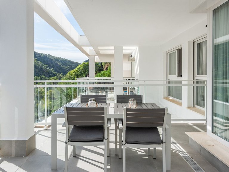 Apartment for Sale in Benahavís, Malaga 9