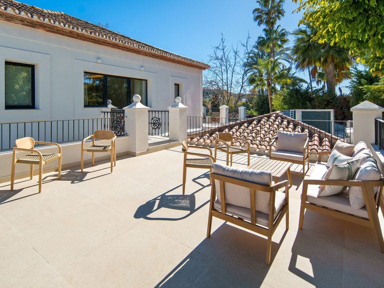Villa for Sale in Nueva Andalucía, Malaga 45