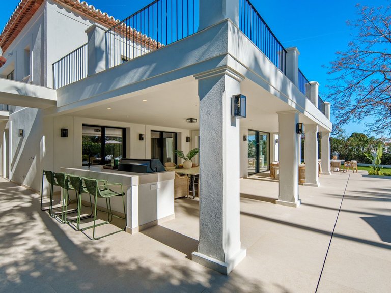 Villa for Sale in Nueva Andalucía, Malaga 48
