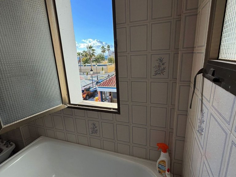 Apartment for Sale in San Luis De Sabinillas, Malaga 36