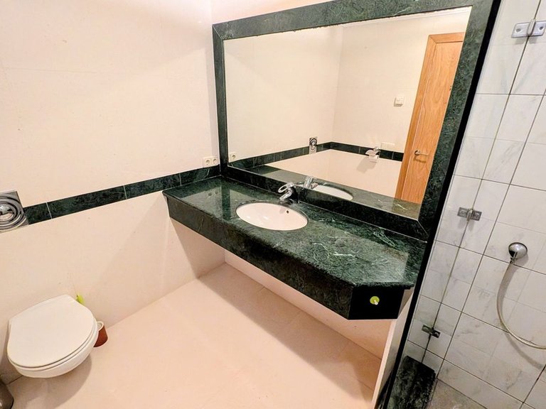 Apartment for Sale in Benahavís, Malaga 16