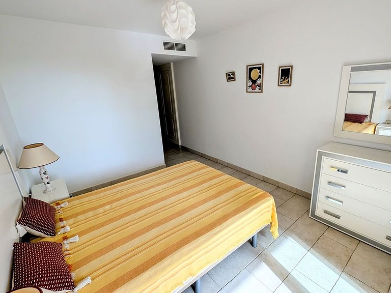 Apartment for Sale in Benahavís, Malaga 20
