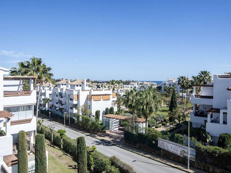 Apartment for Sale in Selwo, Malaga 17