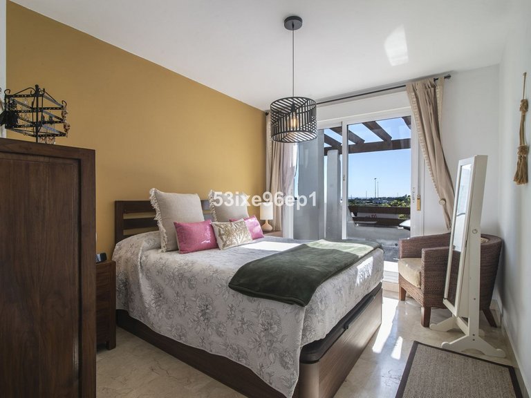 Apartment for Sale in Selwo, Malaga 28
