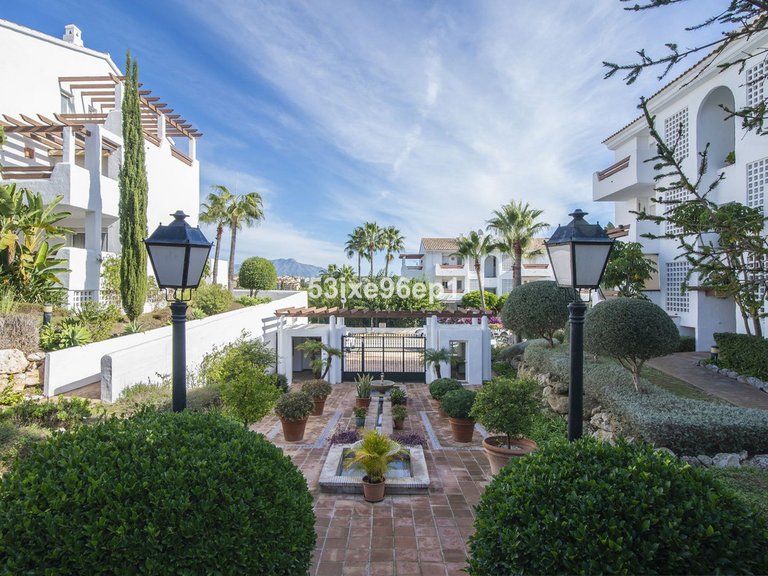 Apartment for Sale in Selwo, Malaga 36