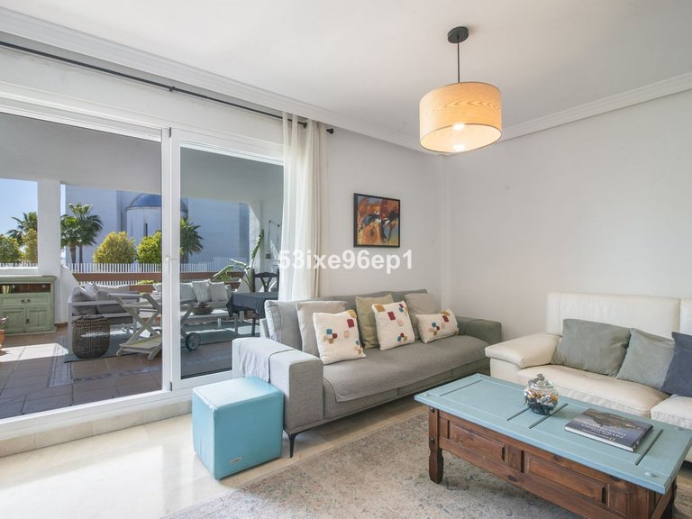 Apartment for Sale in Selwo, Malaga 5