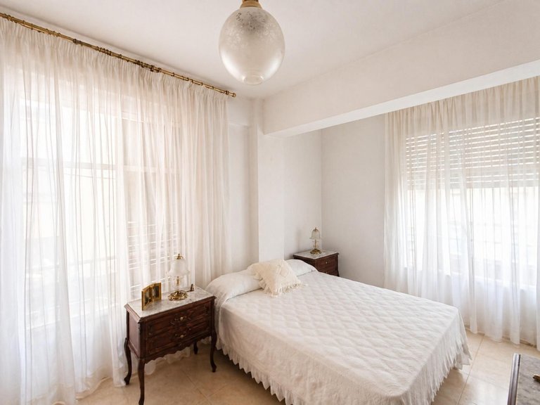 Apartment for Sale in La Trinidad, Malaga 12