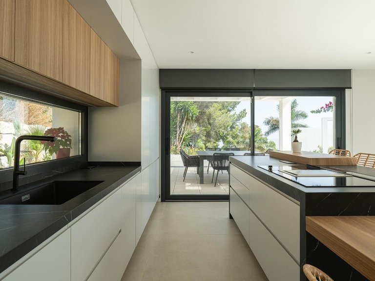 Villa for Sale in Benalmadena Costa, Malaga 13