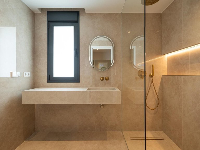 Villa for Sale in Benalmadena Costa, Malaga 16