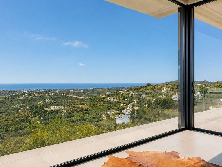 Villa for Sale in Benahavís, Malaga 32
