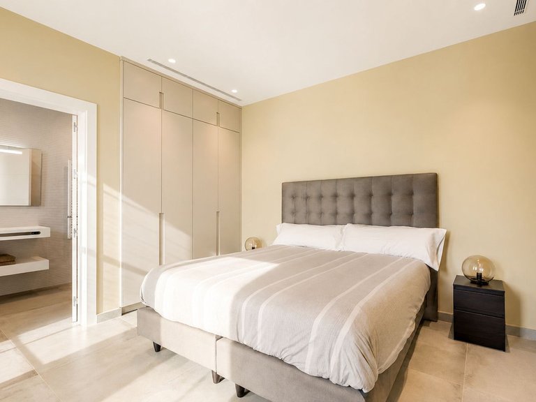 Villa for Sale in Benahavís, Malaga 42