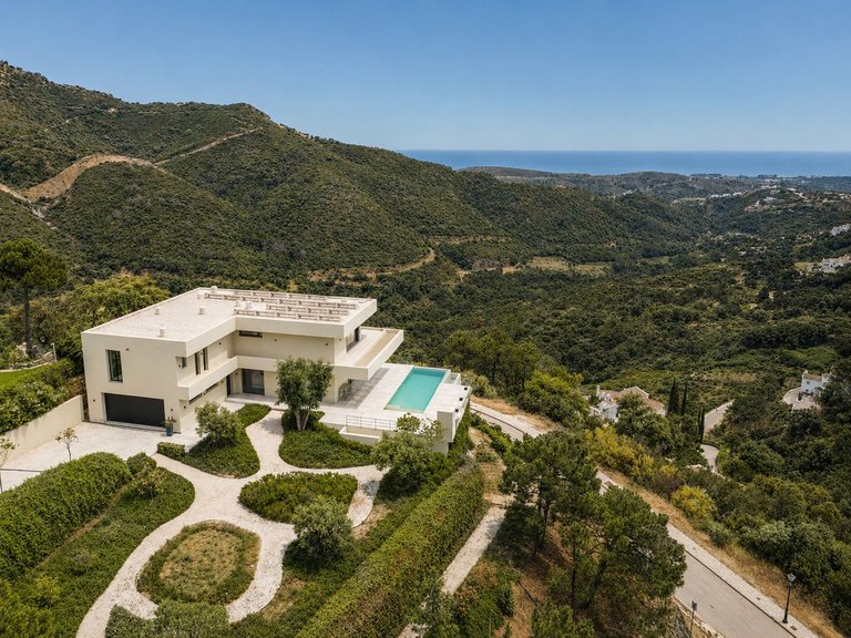 Villa for Sale in Benahavís, Malaga 8