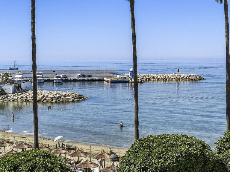 Apartment for Sale in Marbella, Malaga 25