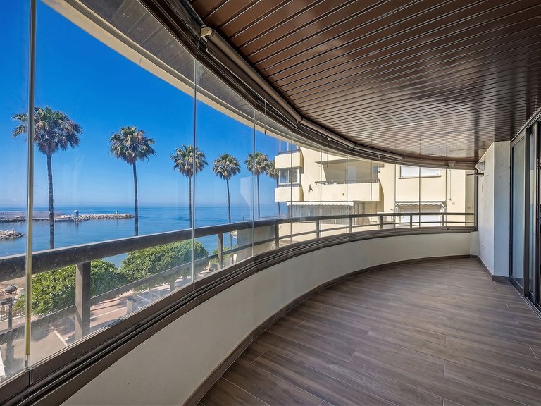 Apartment for Sale in Marbella, Malaga 9