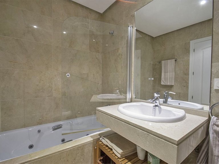 Apartment for Sale in La Alcaidesa, Cadiz 15