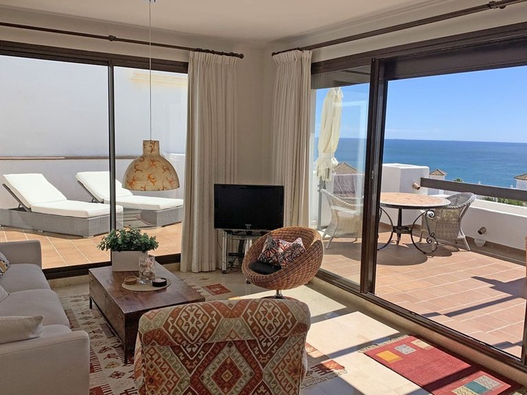 Apartment for Sale in La Alcaidesa, Cadiz 2