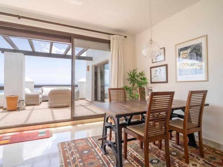 Apartment for Sale in La Alcaidesa, Cadiz 6