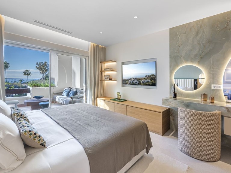Apartment for Sale in New Golden Mile, Malaga 19