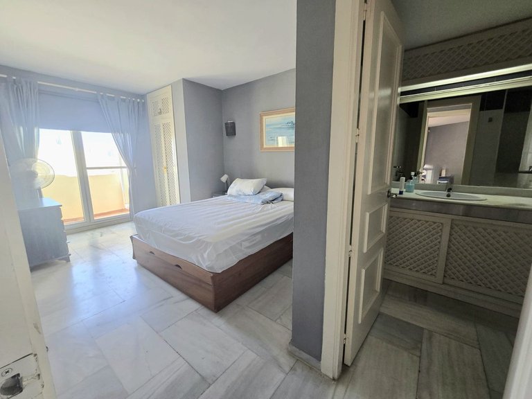 Apartment for Sale in Benalmadena Costa, Malaga 8